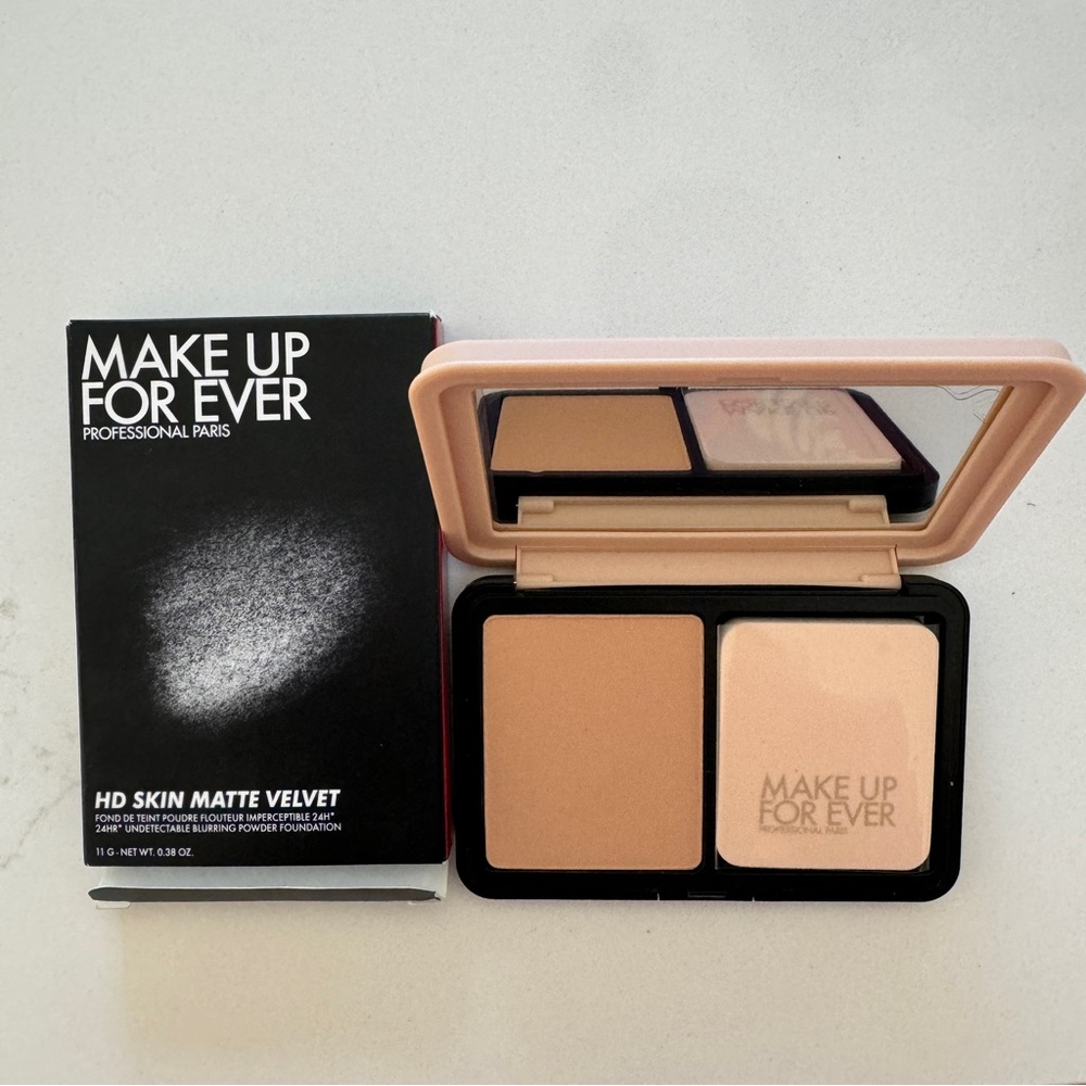 MAKEUP FOREVER HD SKIN MATTE VELVET BLURRING POWDER FOUNDATION IN 1R12